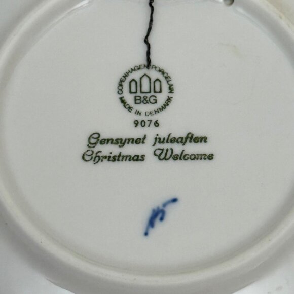 Bing & Grøndahl 1976 Porcelain Christmas Plate Christmas Welcome 9076 - Picture 4 of 4